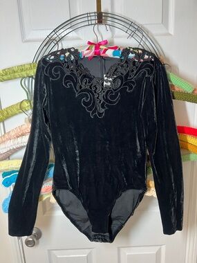 Saks Fifth Avenue Natori Velvet Long Slve Bodysuit Embroidered Neckline Sz.S